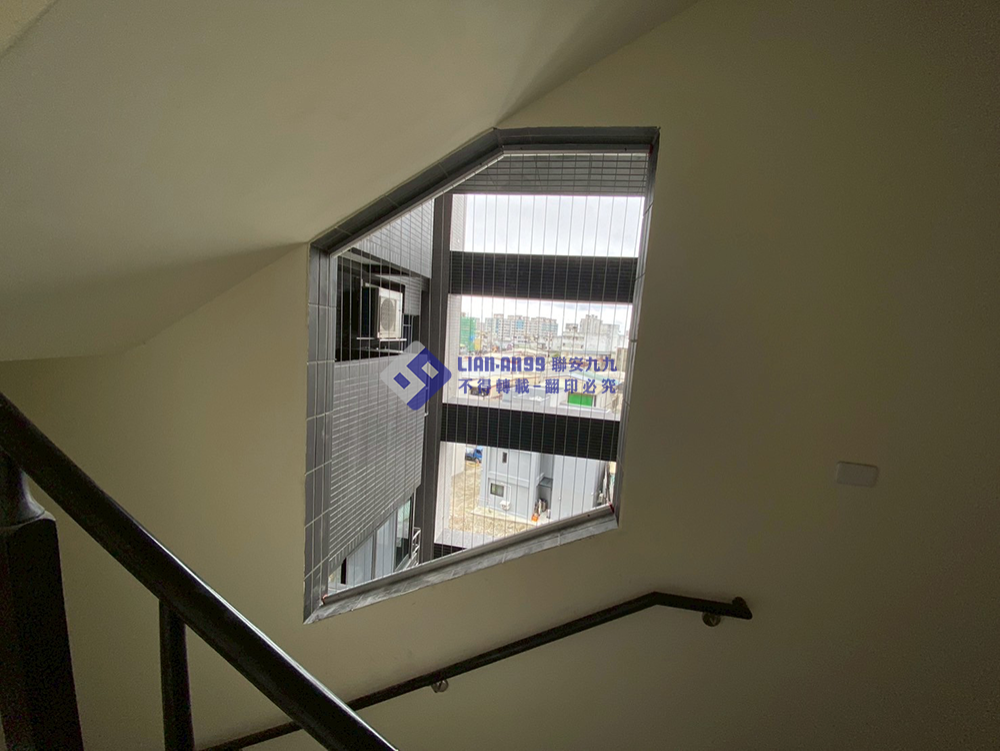 20250521花蓮縣花蓮市晁邦麗景大樓逃生梯間防墜_01