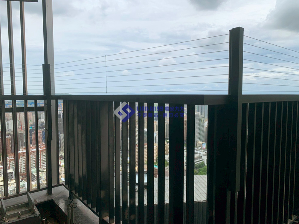 20250711華人匯A棟欄杆加高防墜_03