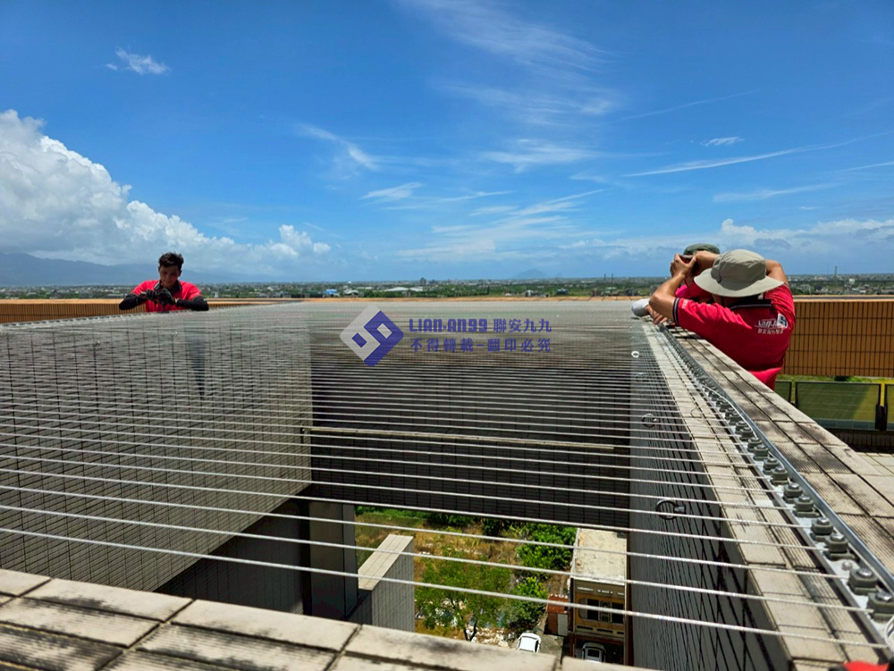 20250724宜蘭縣宜蘭市玖砡行館大樓天井防墜_01