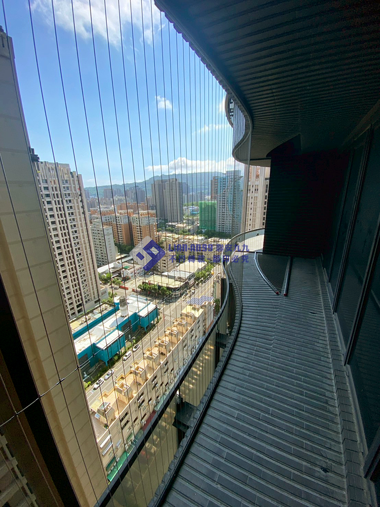 20250814高雄市鼓山區華人匯apple小姐防墜_03