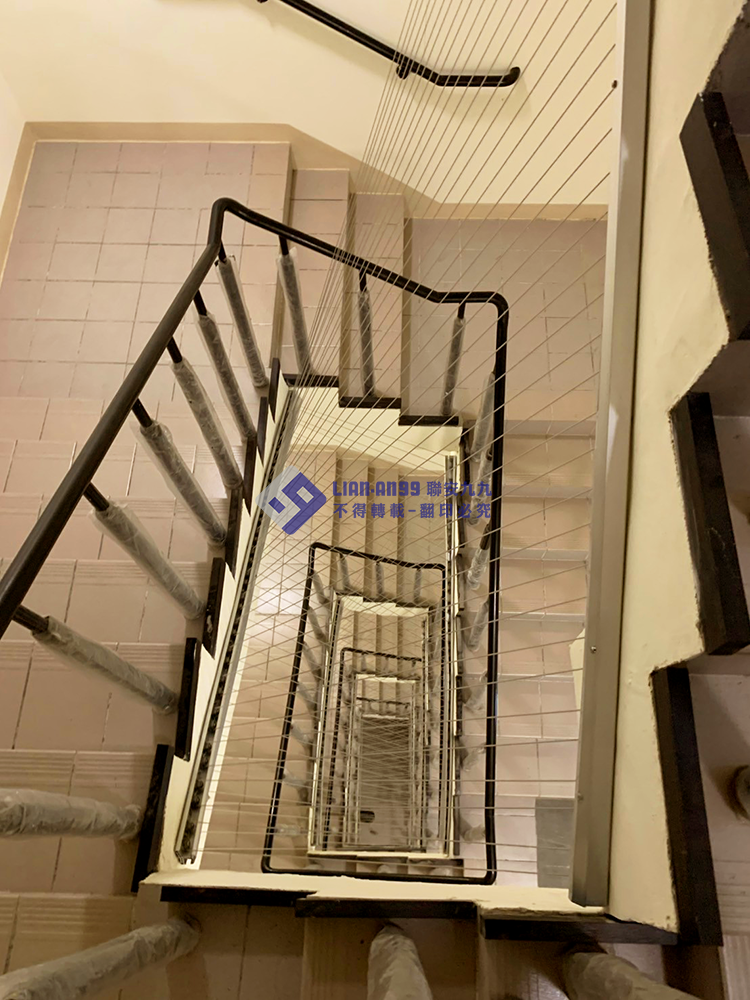 20250312高雄市楠梓區戀戀風尚社區樓梯防墜_06